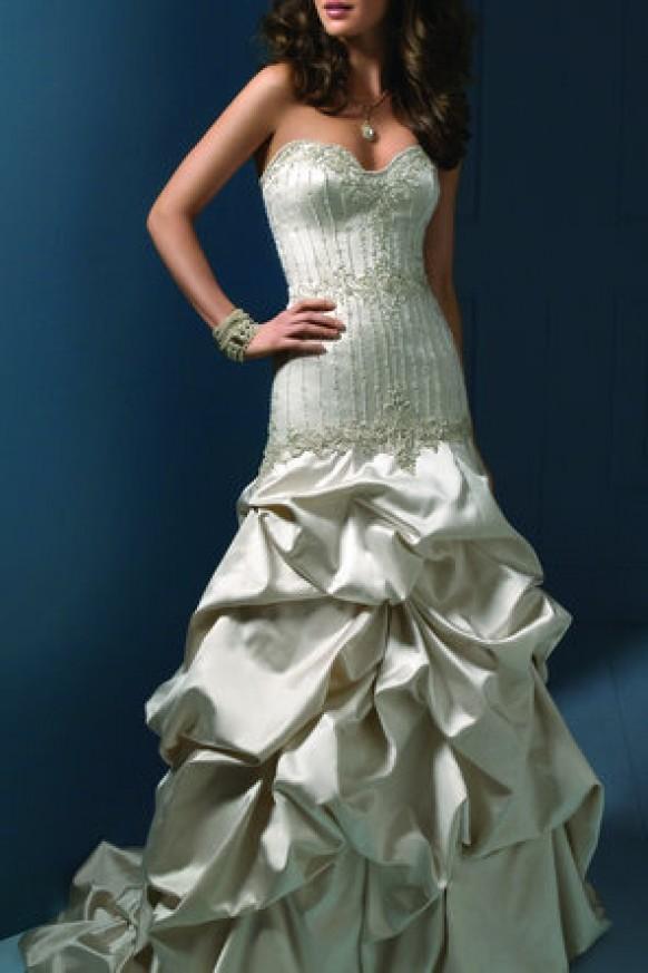 Alfred Angelo - Alfred Angelo #795737 - Weddbook